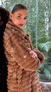 Sparkles fur coat Begie